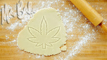 Load image into Gallery viewer, Canabis Hemp Leaf 2 Cookie Cutter